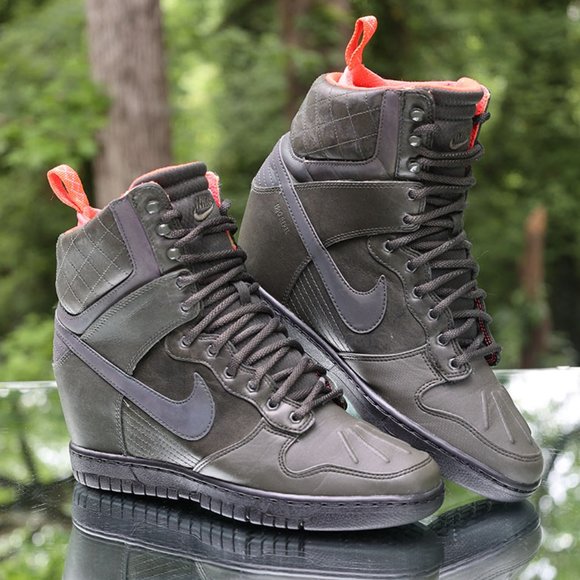 Nike Dunk Sky Hi 2.0 Sneakerboot Women's Size 9.5 - Picture 5 of 16